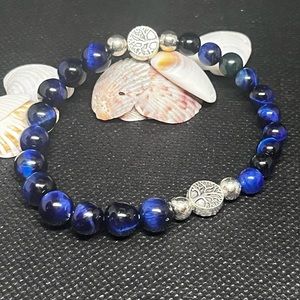Blue lapis lazuli tigers eye beaded stackable bracelet